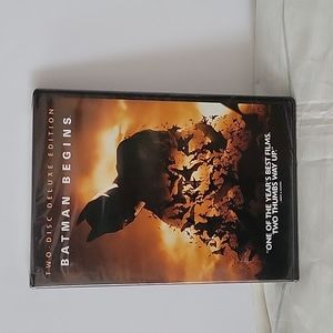 BATMAN BEGINS TWO-DISC DELUXE EDITION